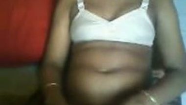 Indian porn videos of sexy figure housewife exposed by servant