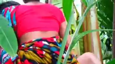 XXX outdoor sex videos mature aunty fucked by lover