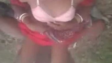 Telugu sex videos village bhabhi outdoor sex