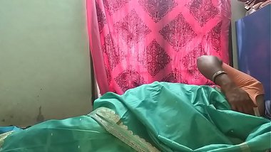 desi indian horny tamil telugu kannada malayalam hindi cheating wife vanitha wearing saree showing big boobs and shaved pussy press hard boobs press