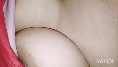 Desi Gf big boobs pressed while sleeping