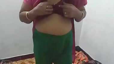 Indian Saree Mom Xxx - Happy Birthday Xxx Son Mom indian porn