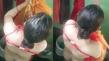 Indian wife’s nude bathing and his devar recording secretly