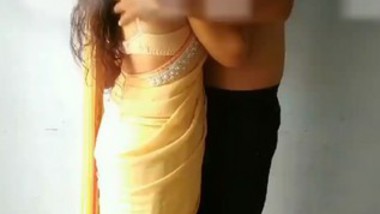 Kavita Bhabhi Giving Handjob In saree And Sucking Dick