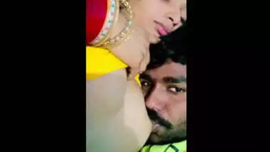 Bhabhi nipple sucking by lover