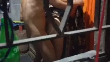 Daughter shoots her mother and uncle’s homemade sex secretly