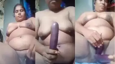 Busty Boudi’s Bangla chuda cudi with 2 brinjals