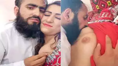 Paki bhabhi boob sucking by mulla viral sex MMS