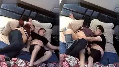 A politician fucks an IT cell manager in the Pakistani sex MMS