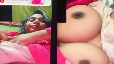 Huge round boobs bhabhi from Kolkata does nude call